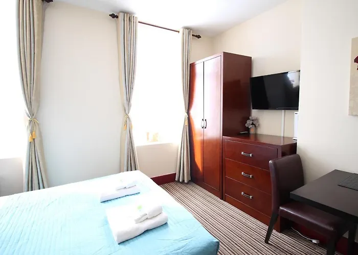 William\'S Hillsborough Apartments